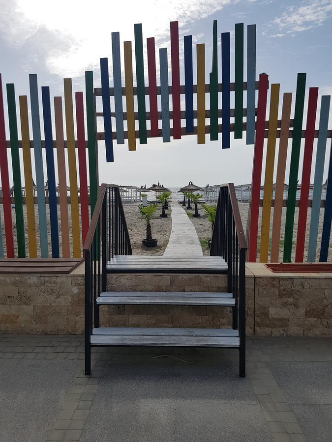 Constantinos Apartment Mamaia Nord 那沃达利 外观 照片
