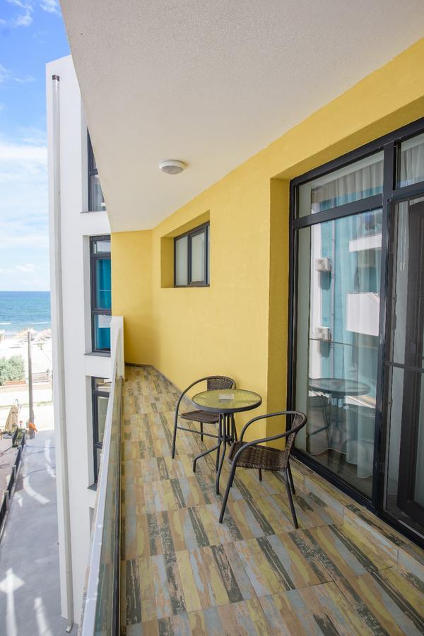 Constantinos Apartment Mamaia Nord 那沃达利 外观 照片