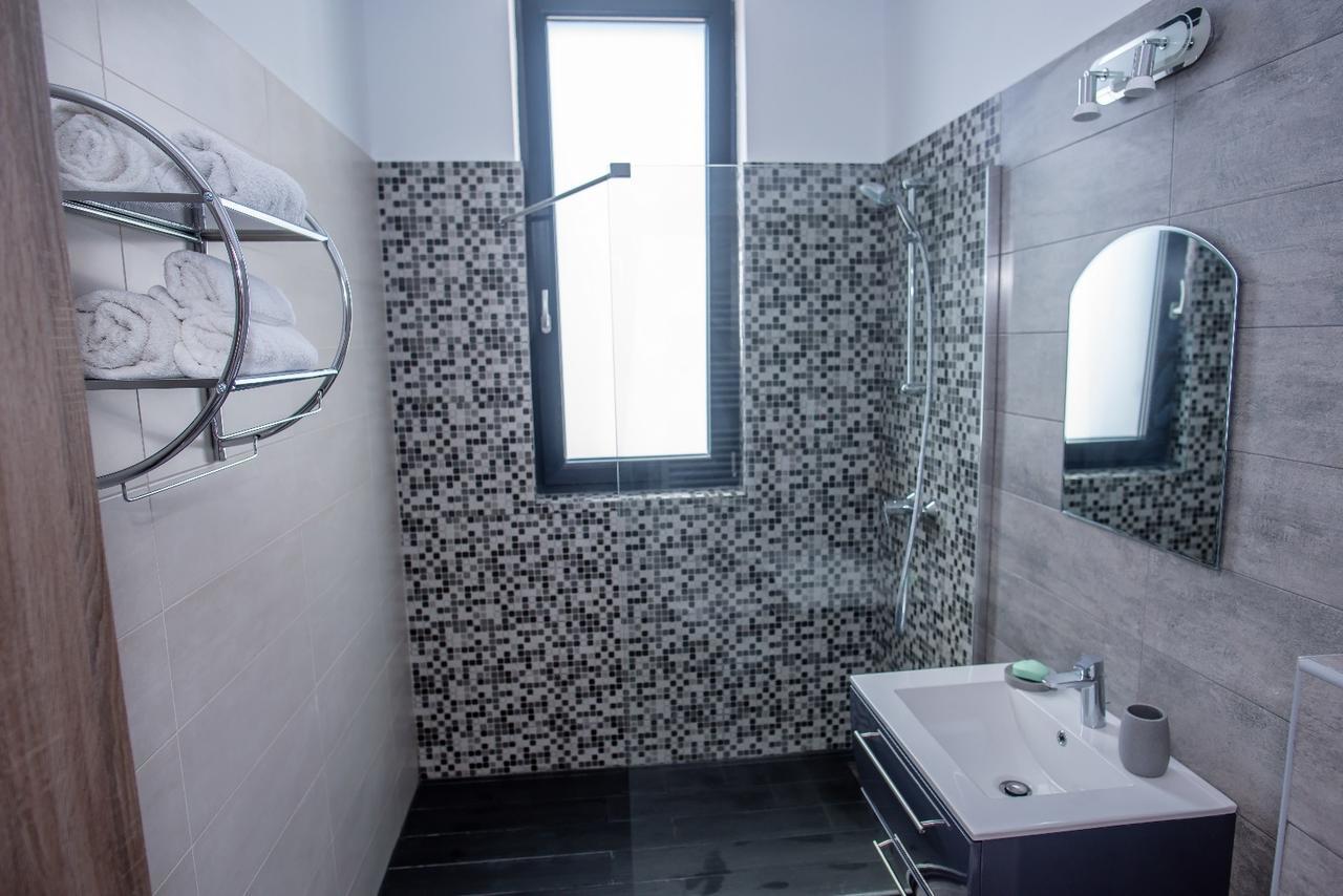Constantinos Apartment Mamaia Nord 那沃达利 外观 照片